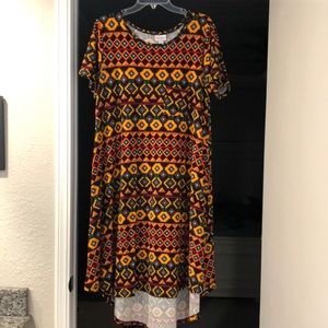 Lot of 2 Lularoe Carlys- size L